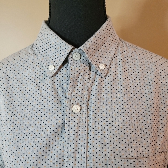 OLD NAVY Polka Dot Men's Casual Button-down Shirt, Slim Fit, Size Medium - Picture 2 of 10